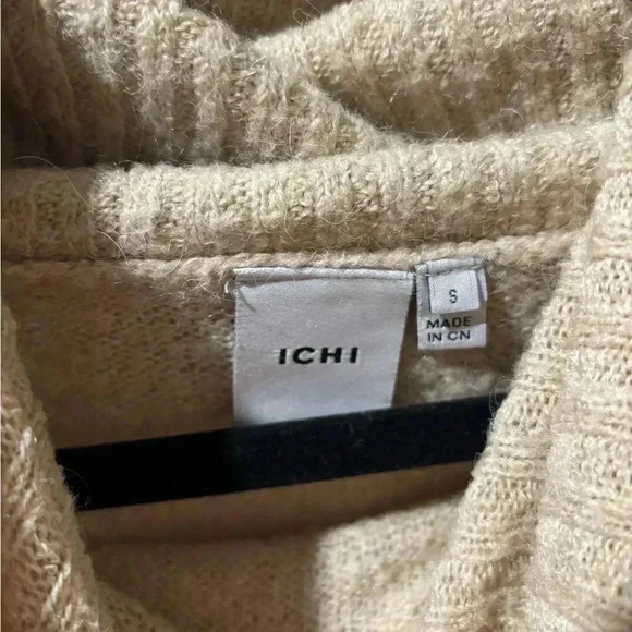 ICHI Touch of Alpaca Mega Turtleneck Sweater - Picture 3 of 5